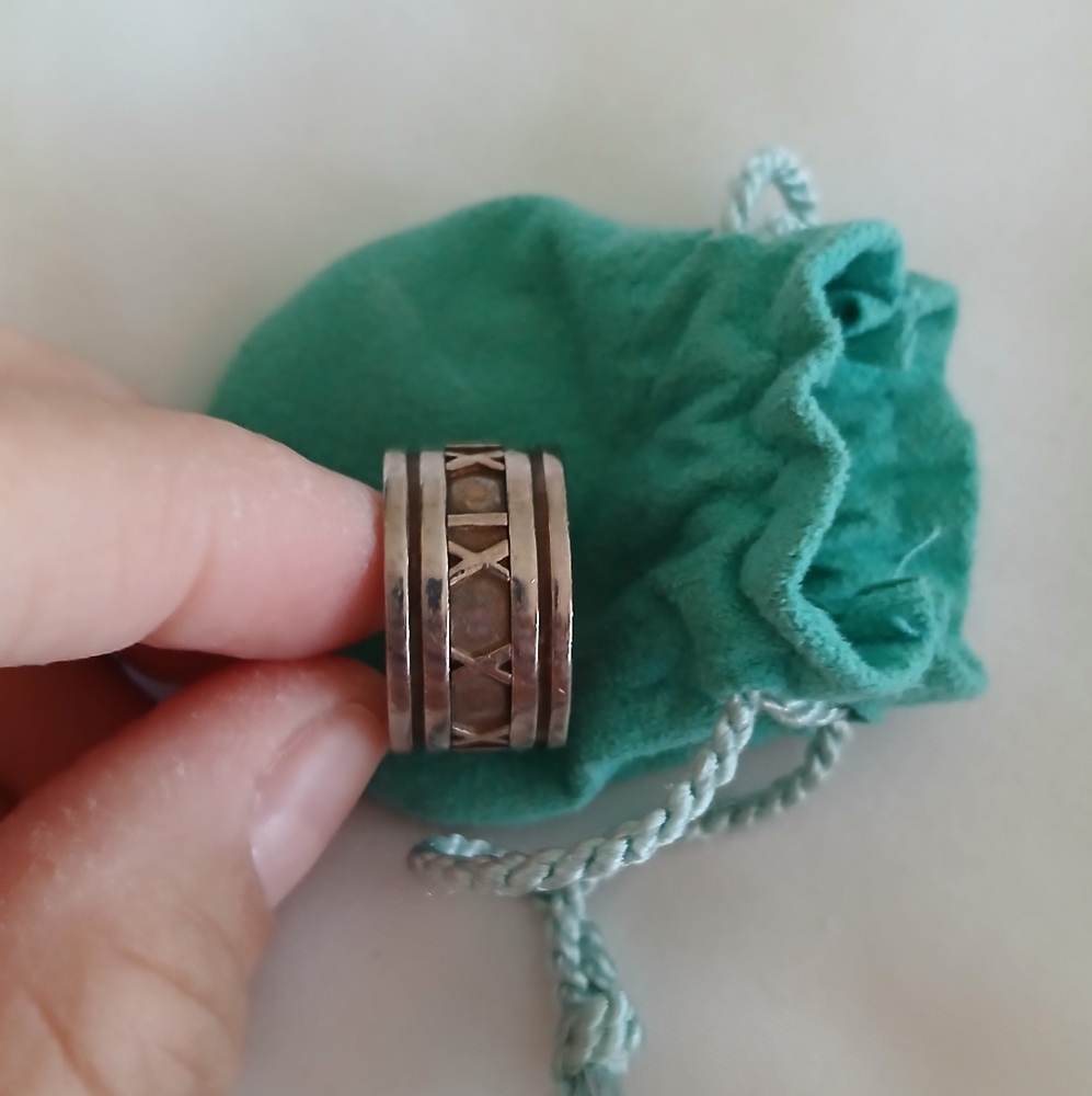 Vintage Tiffany and Co. 1995 sterling silver Atlas Ring